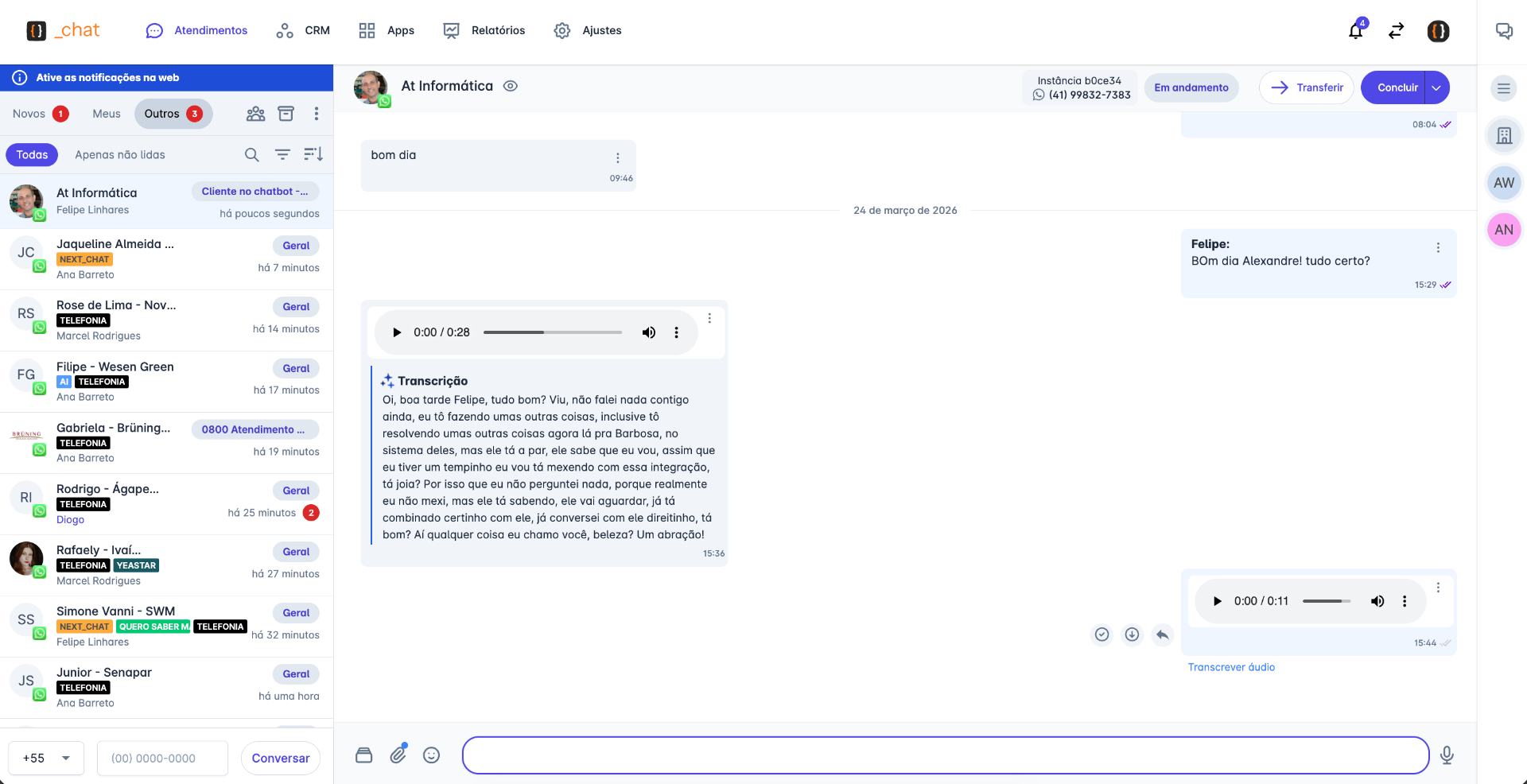 Histórico completo de conversa com transcrição de áudio